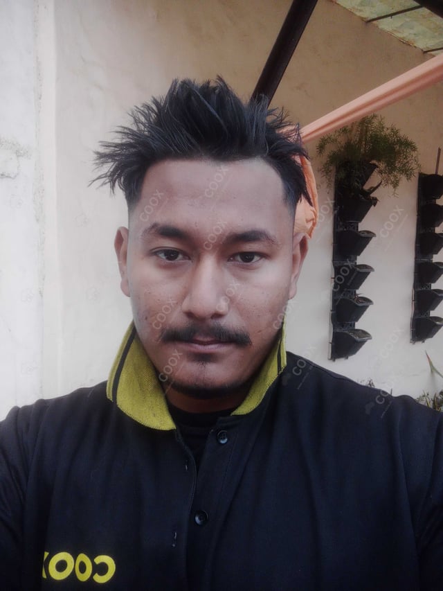 Chef from COOX at bookings. Professional cooks chefs at home