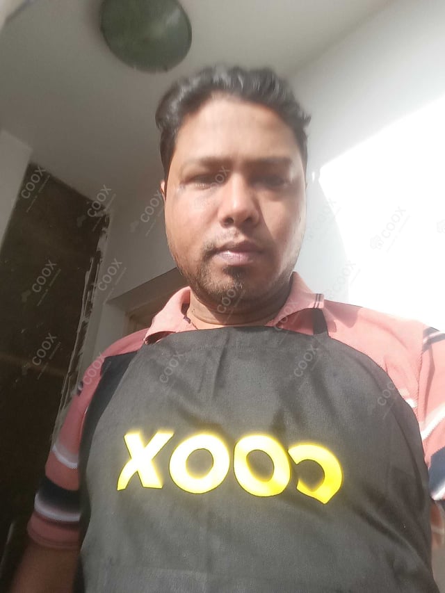Chef from COOX at bookings. Professional cooks chefs at home