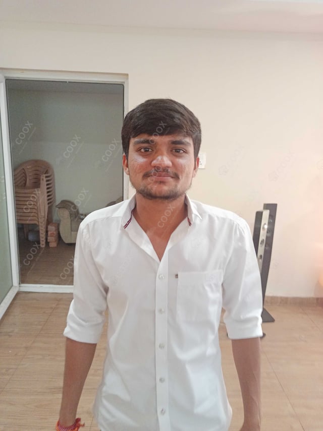 Chef from COOX at bookings. Professional cooks chefs at home
