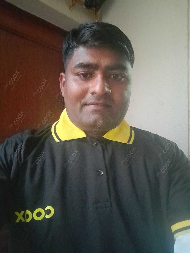 Chef from COOX at bookings. Professional cooks chefs at home