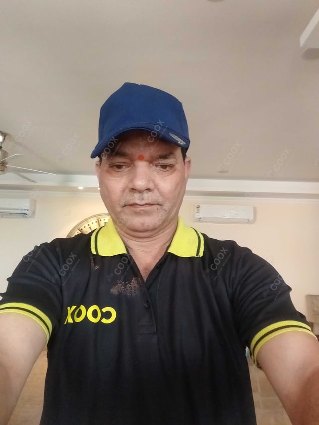 Chef from COOX at bookings. Professional cooks chefs at home