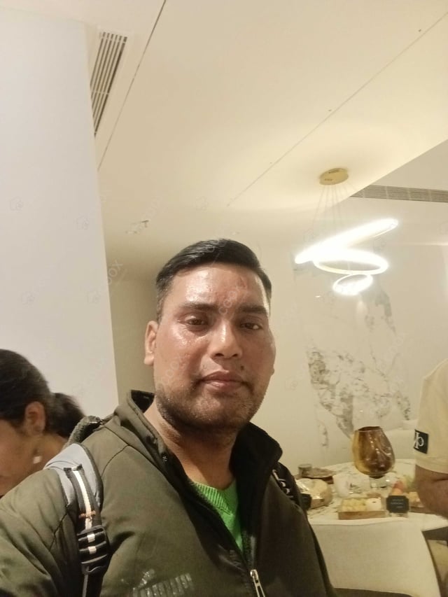 Chef from COOX at bookings. Professional cooks chefs at home