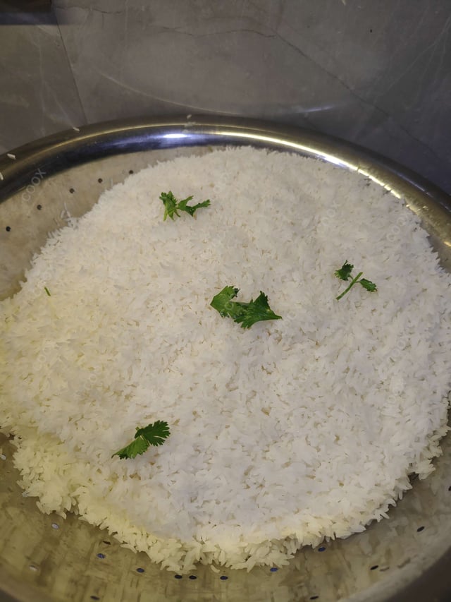 Delicious Steamed Rice prepared by COOX