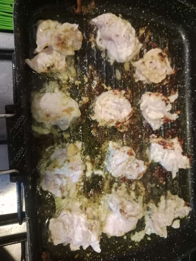 Delicious Murgh Malai Tikka prepared by COOX