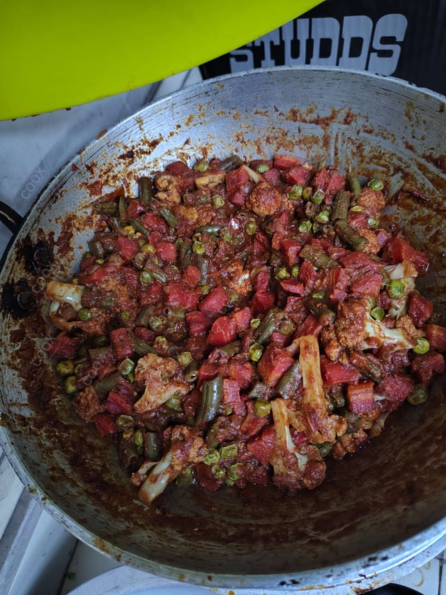 Delicious Mix Veg prepared by COOX