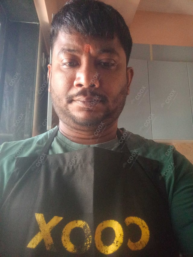 Chef from COOX at bookings. Professional cooks chefs at home