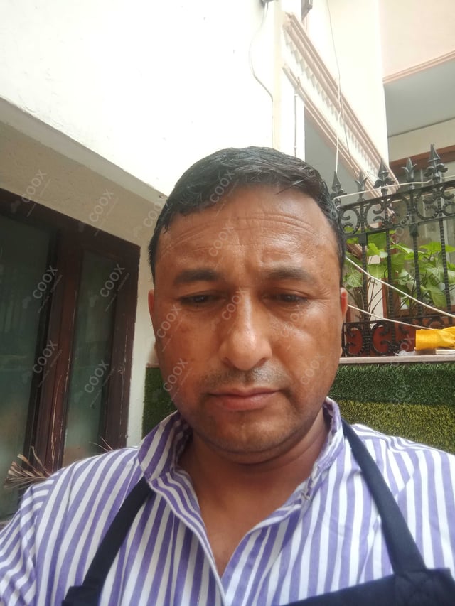 Chef from COOX at bookings. Professional cooks chefs at home