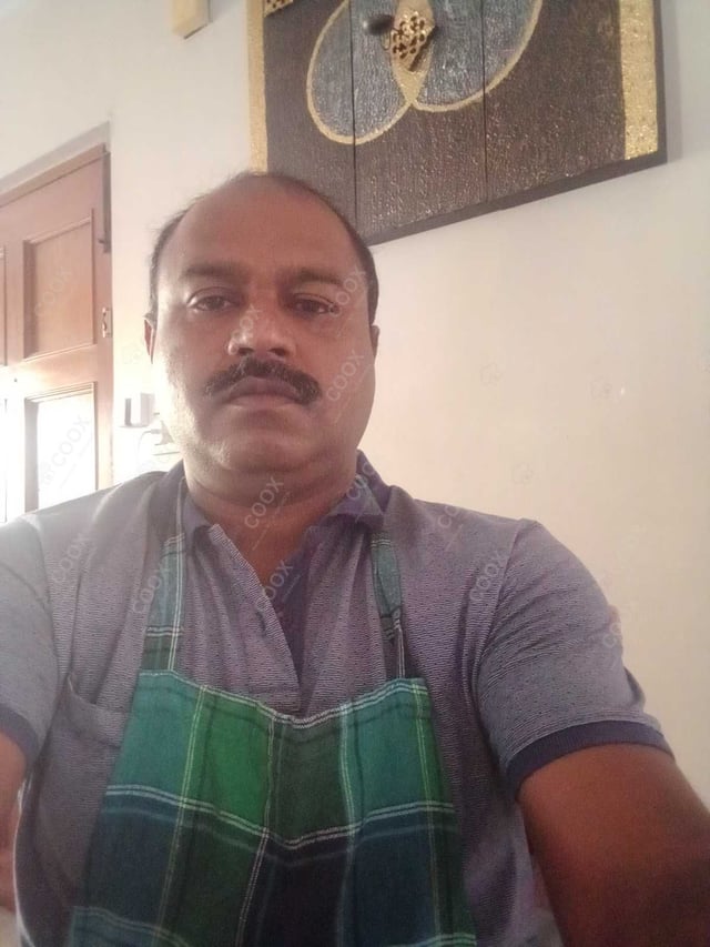 Chef from COOX at bookings. Professional cooks chefs at home
