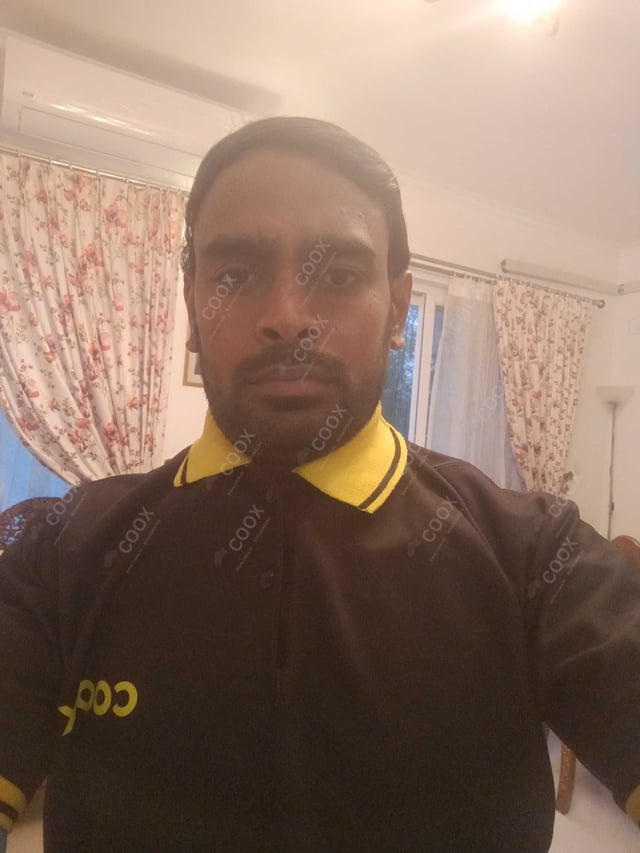 Chef from COOX at bookings. Professional cooks chefs at home