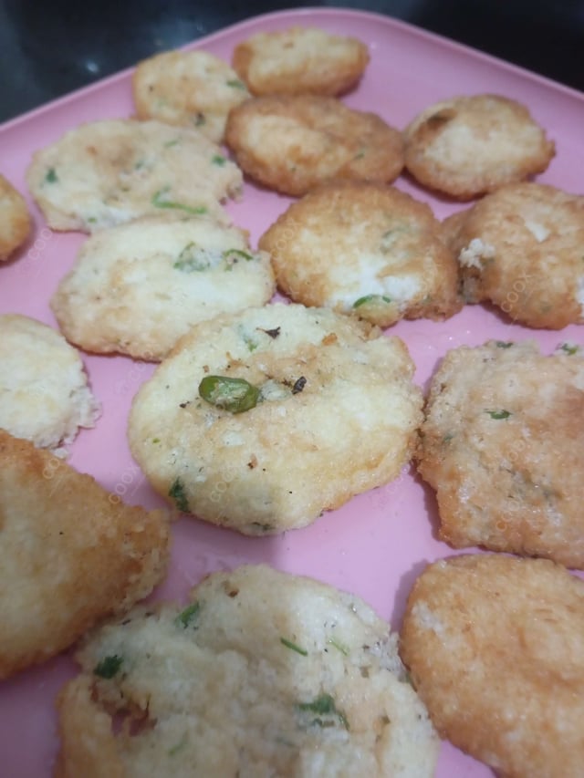 Delicious Dahi Bhalla prepared by COOX