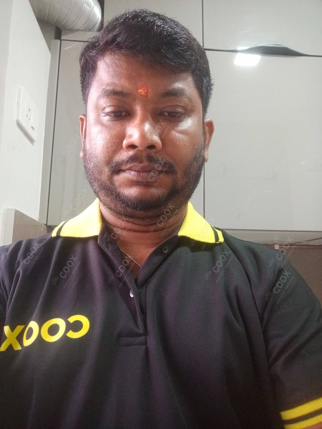 Chef from COOX at bookings. Professional cooks chefs at home