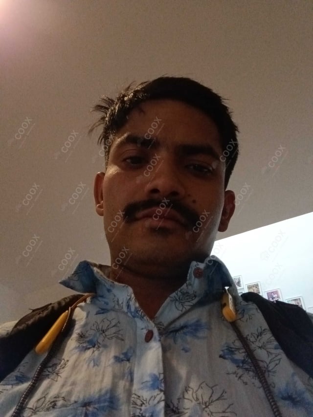 Chef from COOX at bookings. Professional cooks chefs at home