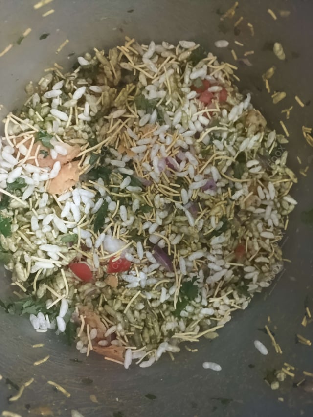 Delicious Bhel Puri prepared by COOX