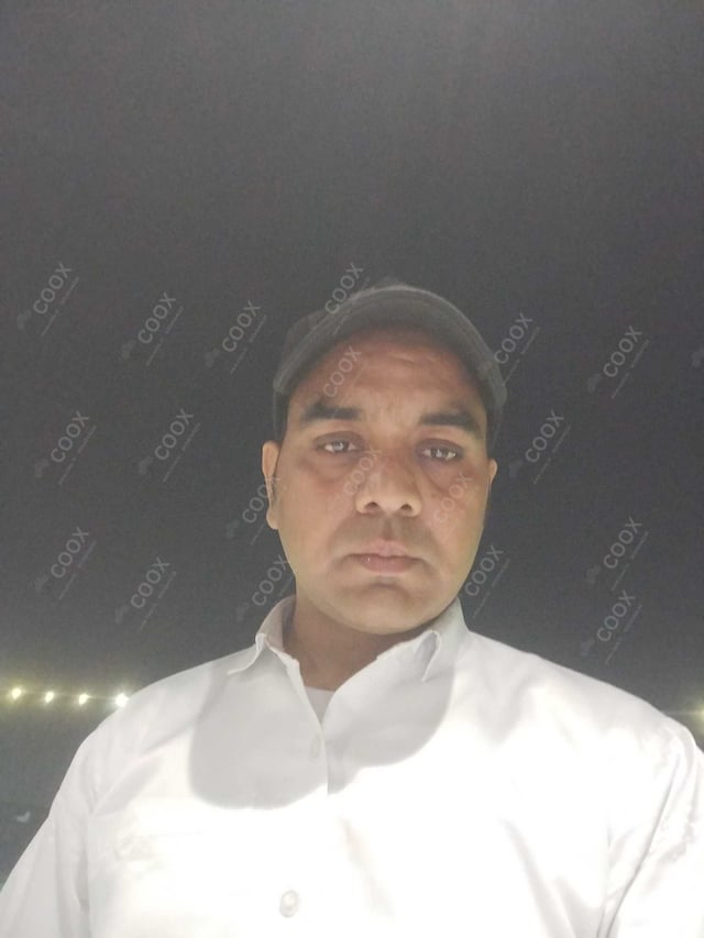 Chef from COOX at bookings. Professional cooks chefs at home