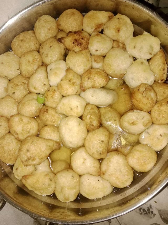 Delicious Dahi Bhalla prepared by COOX