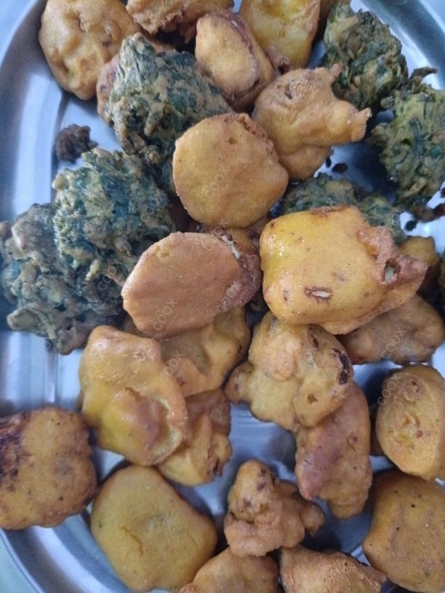 Delicious Mix Pakode prepared by COOX