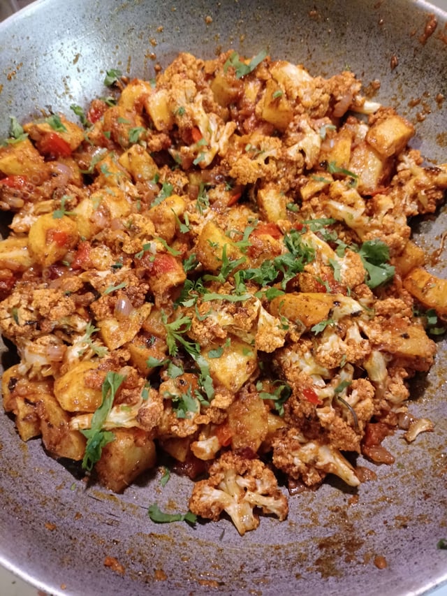 Delicious Aloo Gobhi prepared by COOX