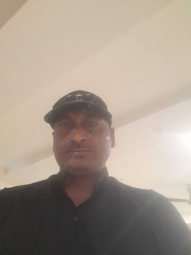 Chef from COOX at bookings. Professional cooks chefs at home