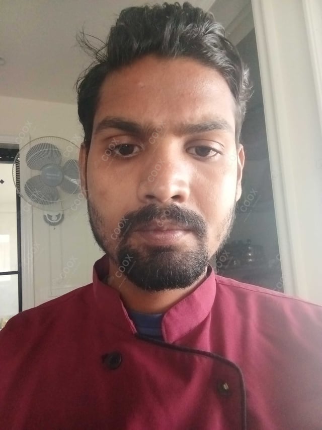 Chef from COOX at bookings. Professional cooks chefs at home