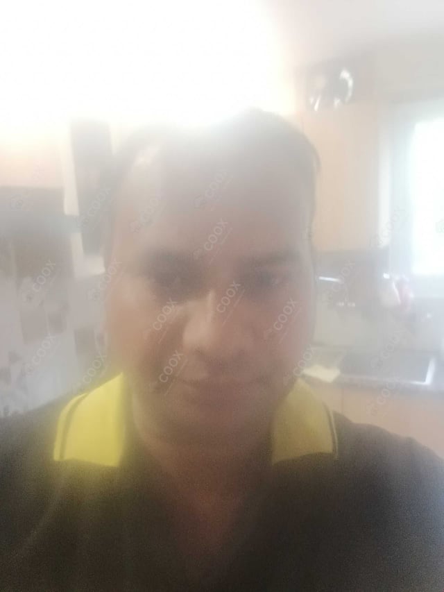 Chef from COOX at bookings. Professional cooks chefs at home