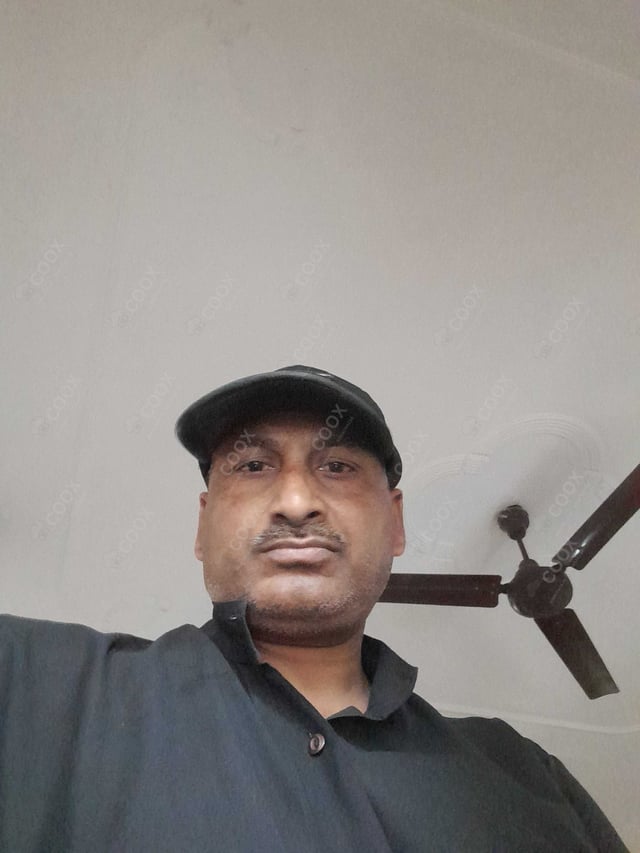 Chef from COOX at bookings. Professional cooks chefs at home