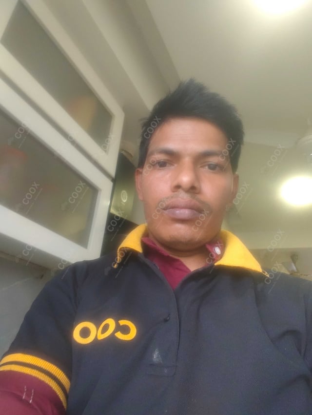 Chef from COOX at bookings. Professional cooks chefs at home