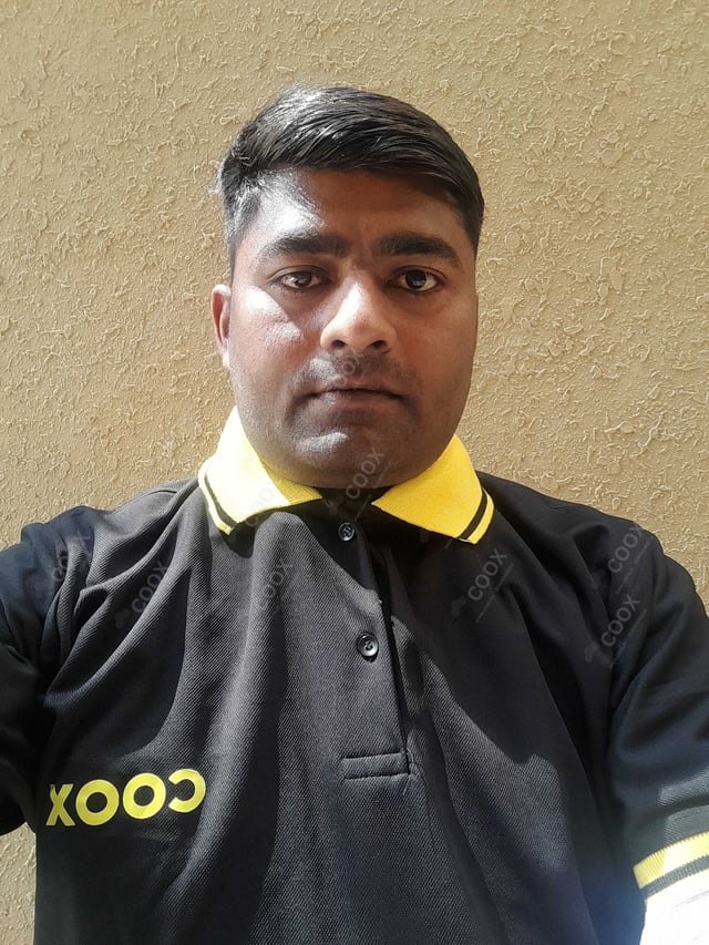 Chef from COOX at bookings. Professional cooks chefs at home
