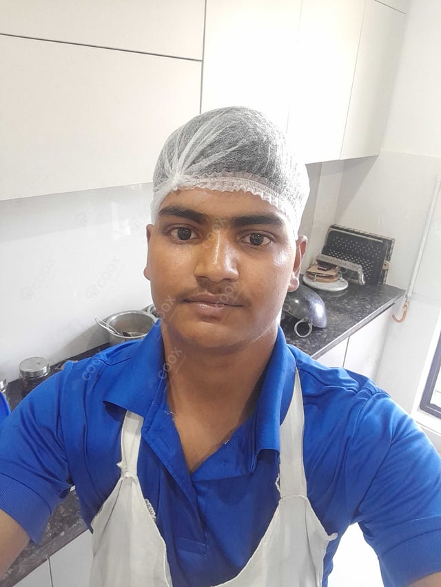 Chef from COOX at bookings. Professional cooks chefs at home
