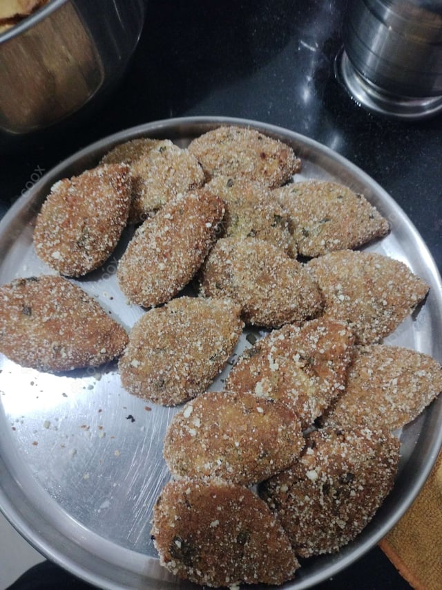 Delicious Veg Cutlets prepared by COOX