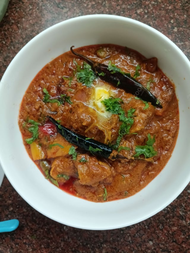 Delicious Kadhai Chicken prepared by COOX