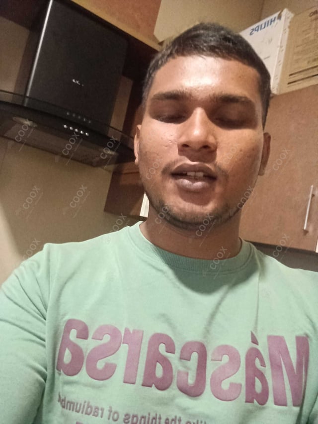 Chef from COOX at bookings. Professional cooks chefs at home