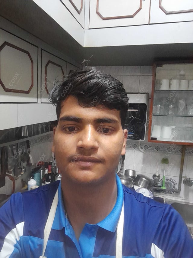 Chef from COOX at bookings. Professional cooks chefs at home