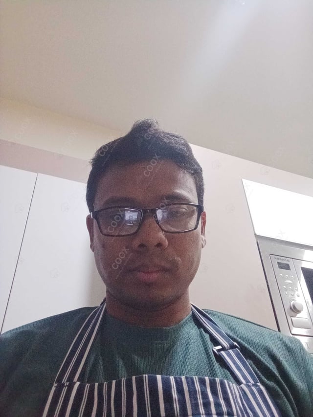 Chef from COOX at bookings. Professional cooks chefs at home