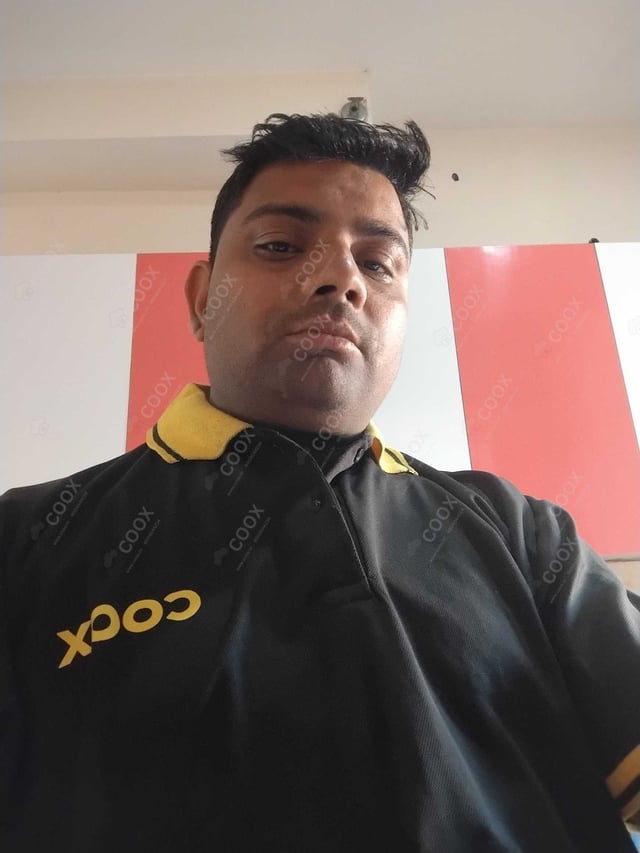 Chef from COOX at bookings. Professional cooks chefs at home