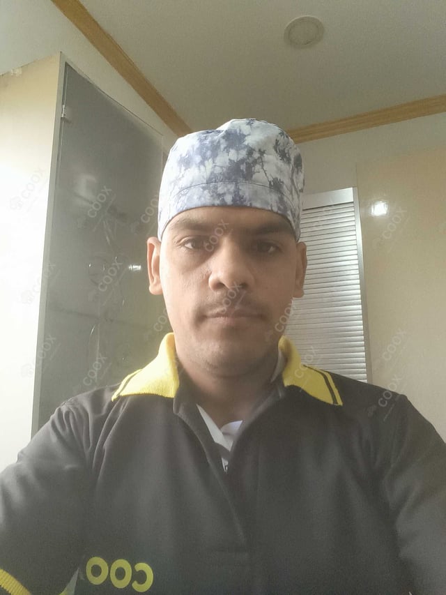 Chef from COOX at bookings. Professional cooks chefs at home