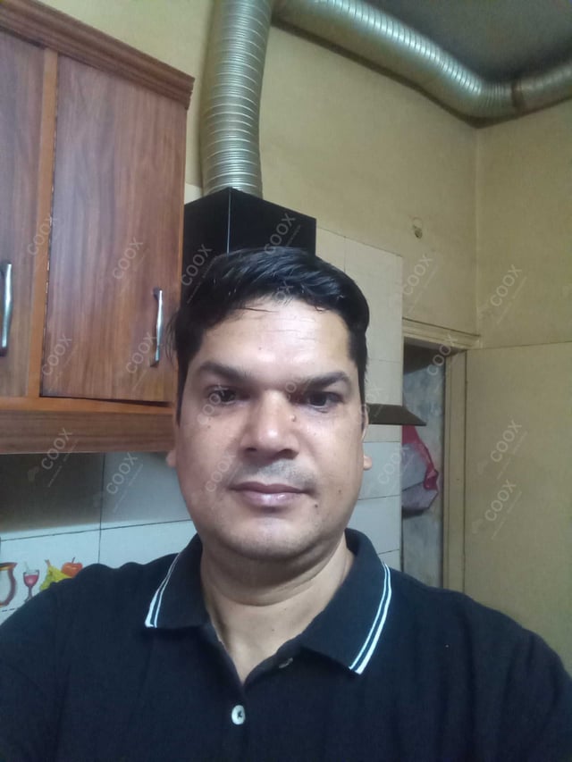 Chef from COOX at bookings. Professional cooks chefs at home