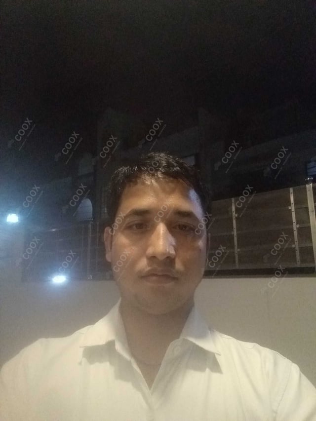Chef from COOX at bookings. Professional cooks chefs at home