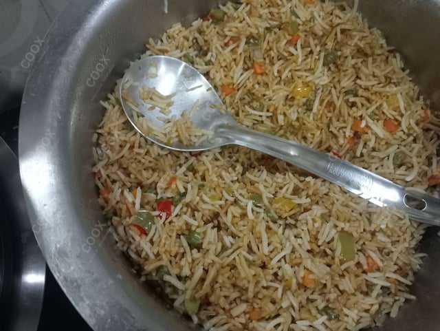 Delicious Veg Fried Rice prepared by COOX
