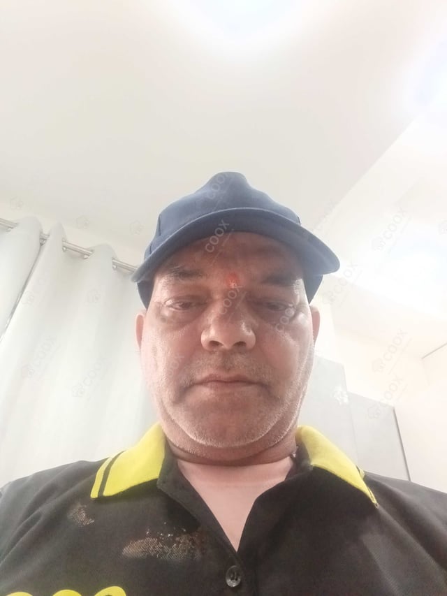 Chef from COOX at bookings. Professional cooks chefs at home