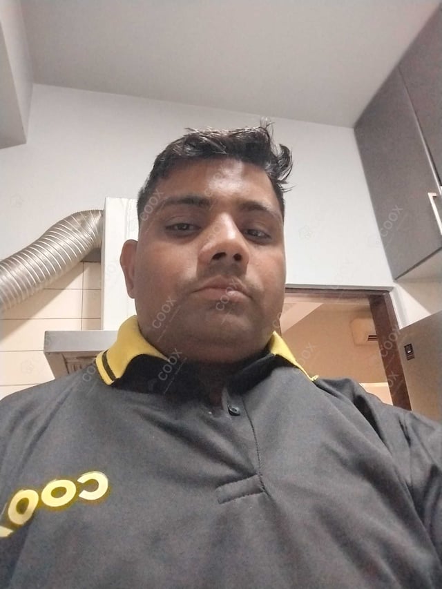 Chef from COOX at bookings. Professional cooks chefs at home