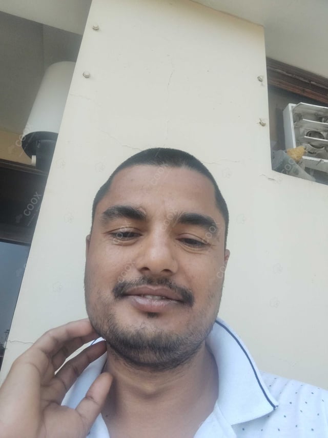 Chef from COOX at bookings. Professional cooks chefs at home