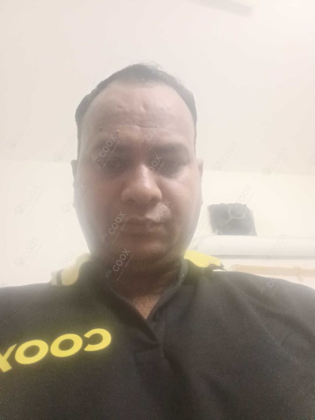 Chef from COOX at bookings. Professional cooks chefs at home