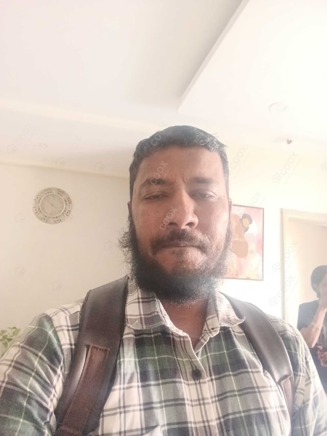 Chef from COOX at bookings. Professional cooks chefs at home