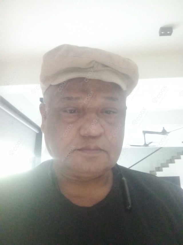 Chef from COOX at bookings. Professional cooks chefs at home