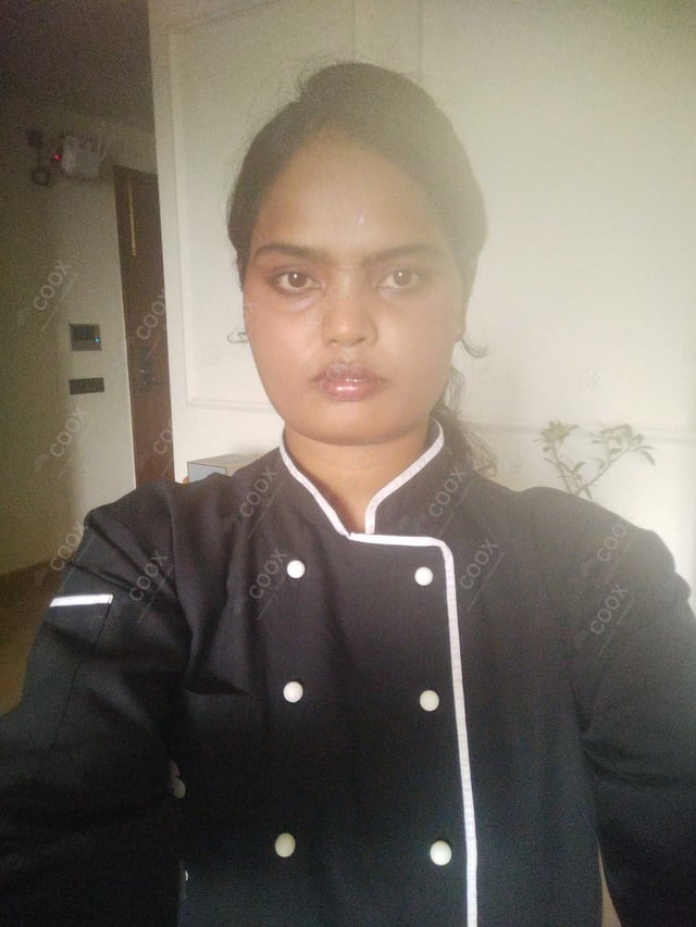 Chef from COOX at bookings. Professional cooks chefs at home