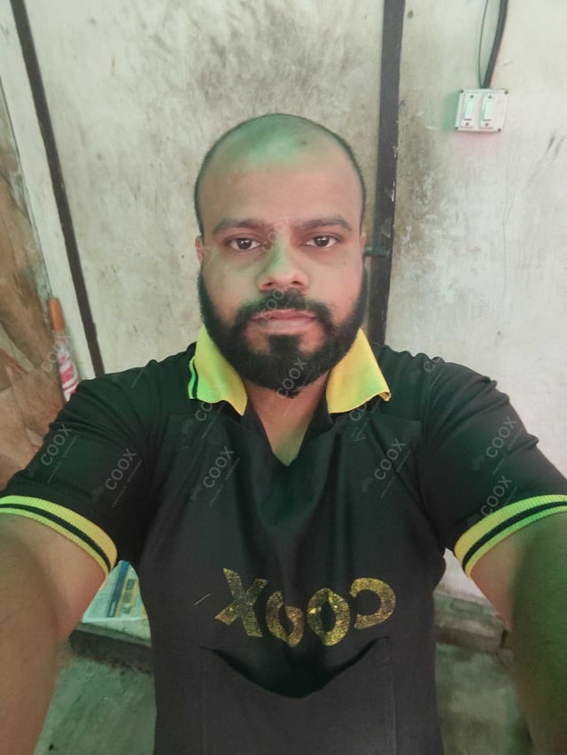 Chef from COOX at bookings. Professional cooks chefs at home