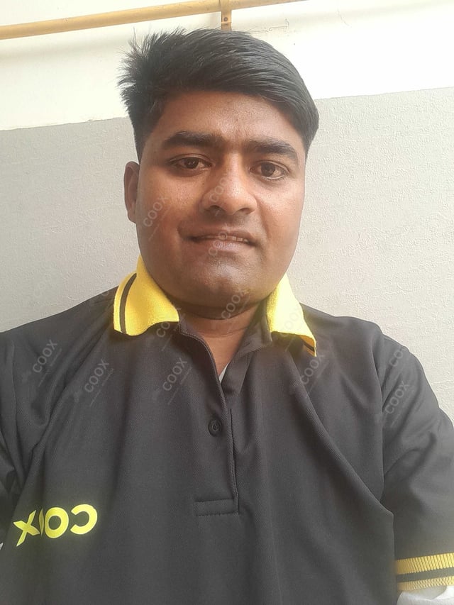 Chef from COOX at bookings. Professional cooks chefs at home