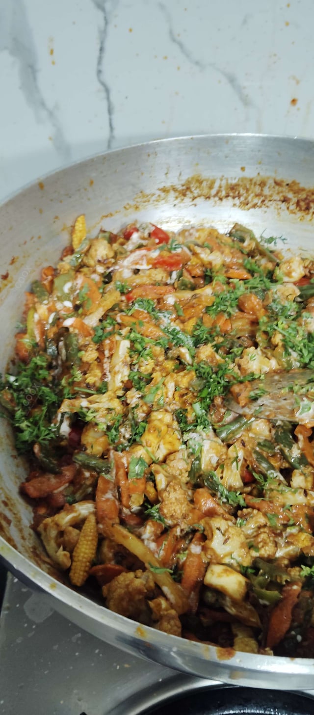Delicious Veg Jalfrezi prepared by COOX