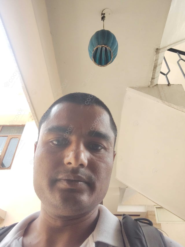 Chef from COOX at bookings. Professional cooks chefs at home