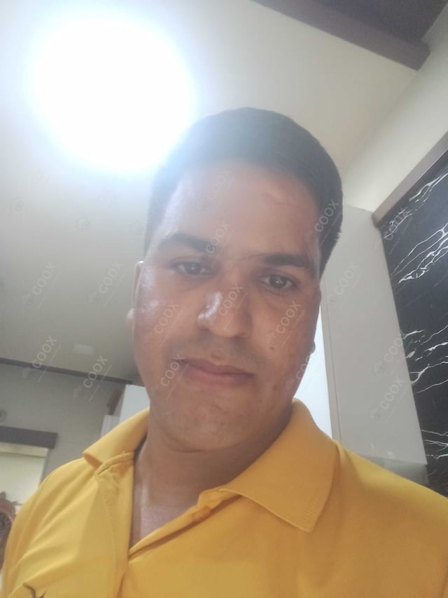 Chef from COOX at bookings. Professional cooks chefs at home